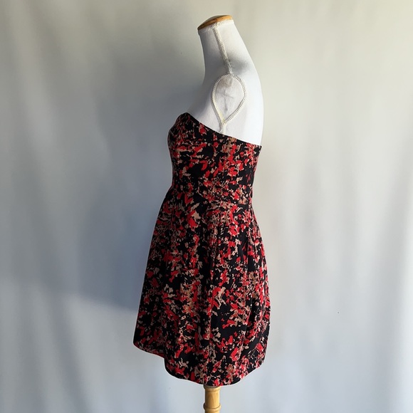 Shoshanna Strapless Sweetheart Neck Mini Dress - sz 2 - Picture 4 of 6